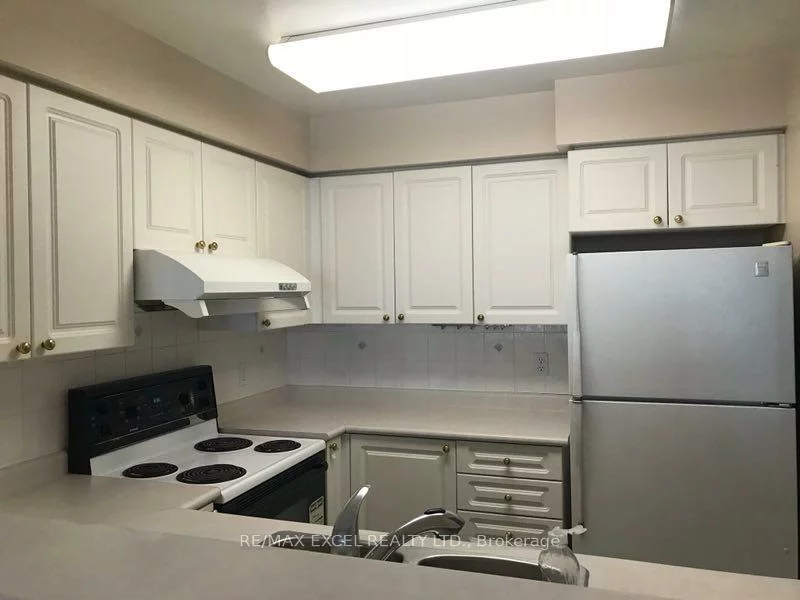 28, Pemberton, Newtonbrook East, Toronto