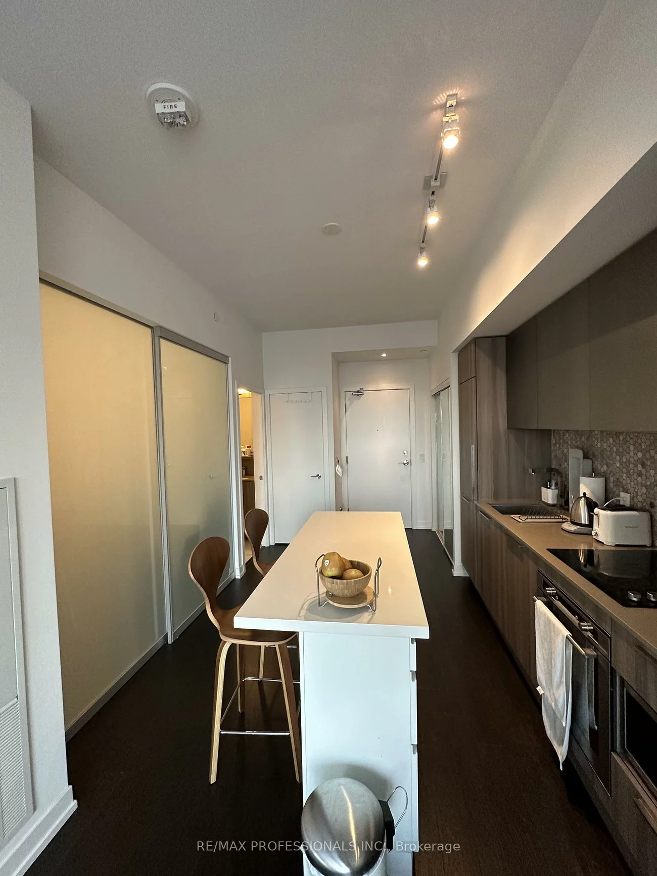 85, Wood, Church-Yonge Corridor, Toronto