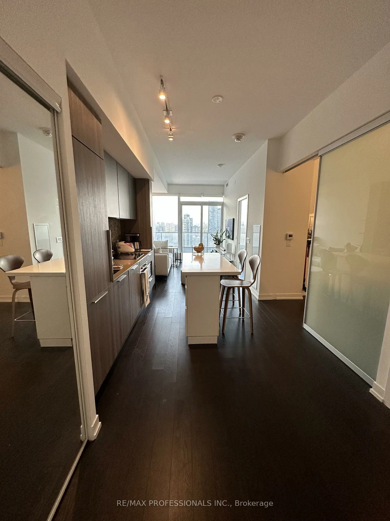 85, Wood, Church-Yonge Corridor, Toronto