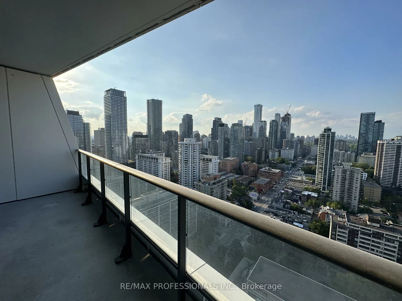 85, Wood, Church-Yonge Corridor, Toronto