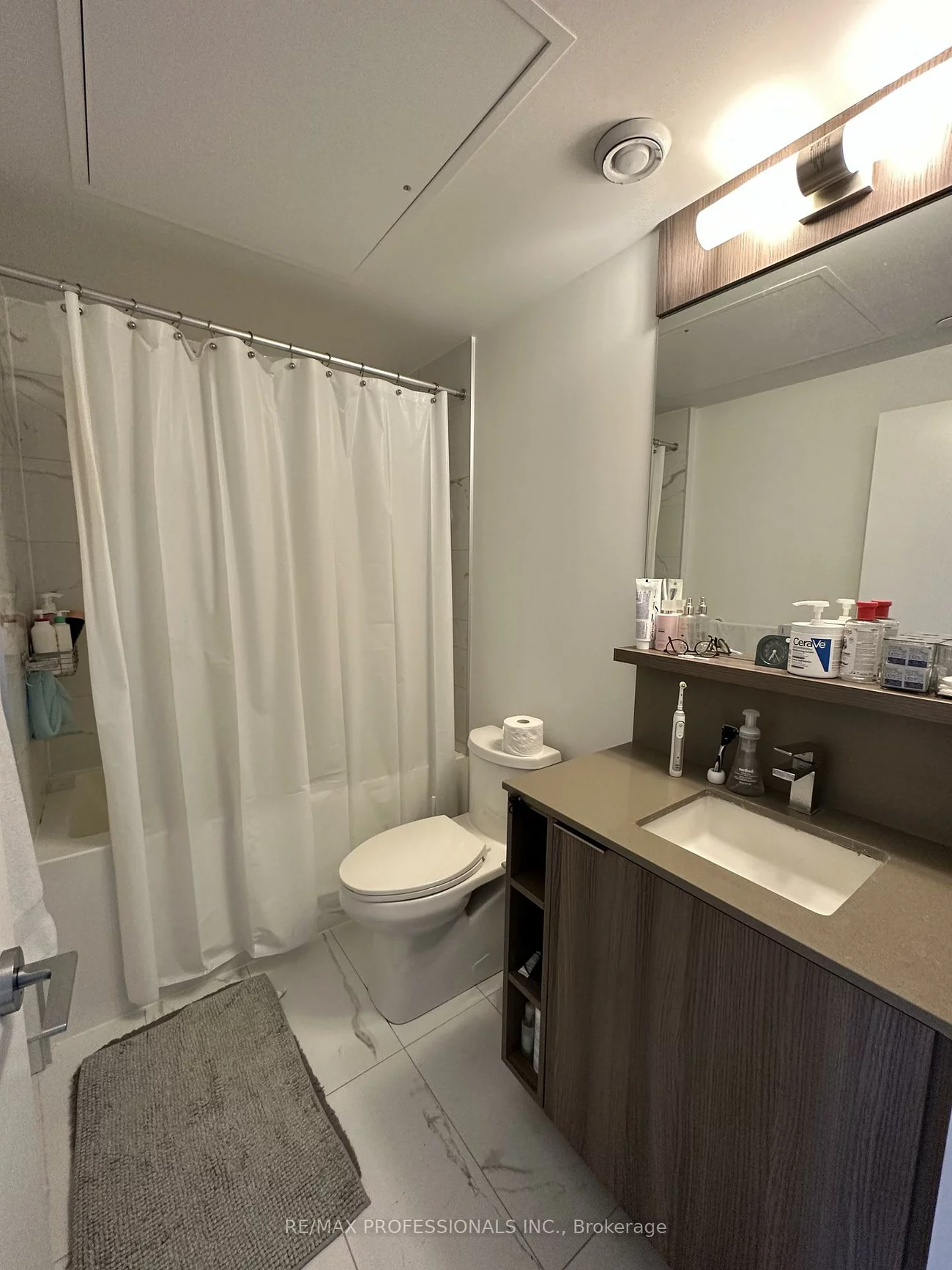 85, Wood, Church-Yonge Corridor, Toronto