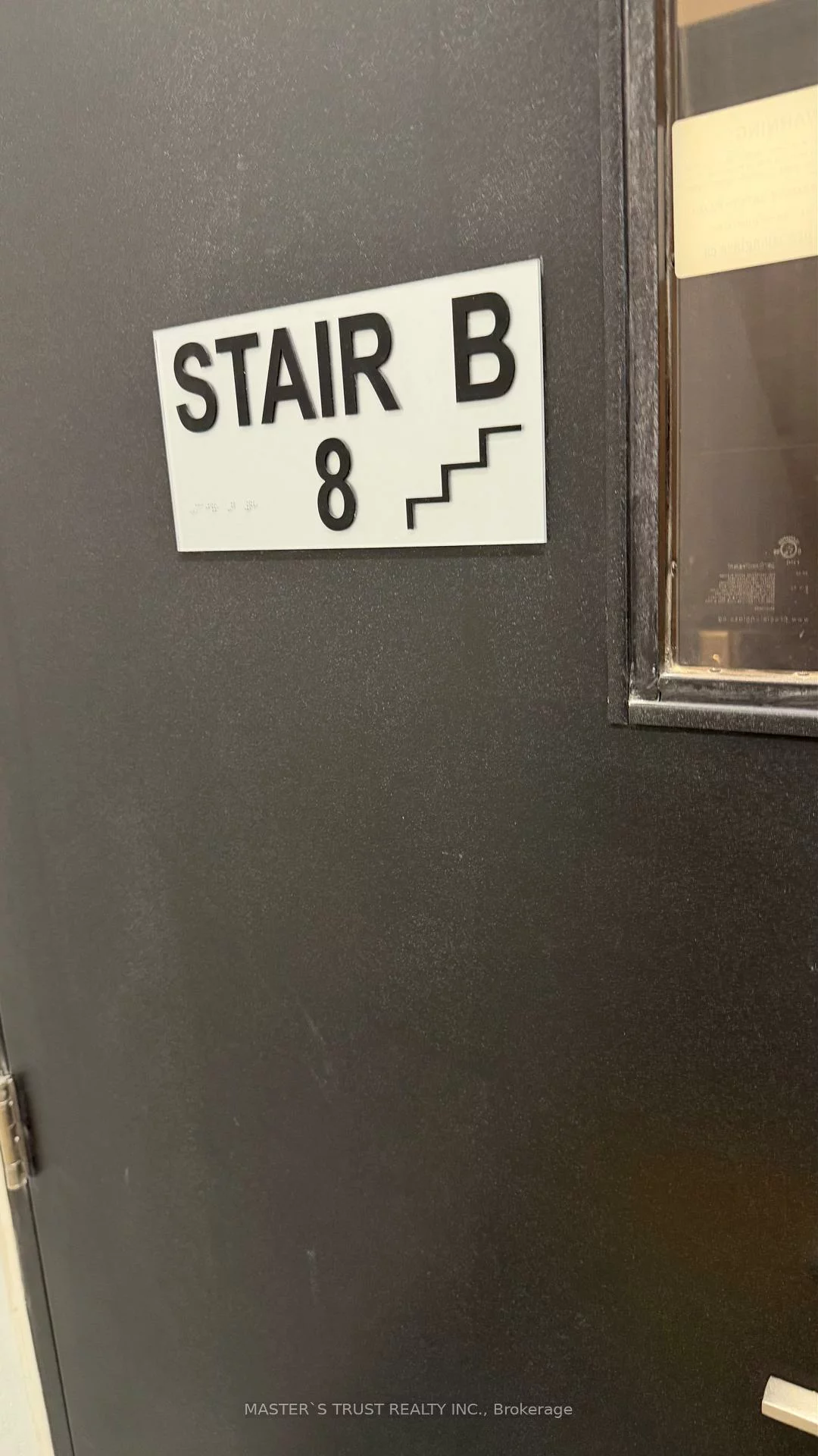 29, Green Trail, Bayview Village, Toronto