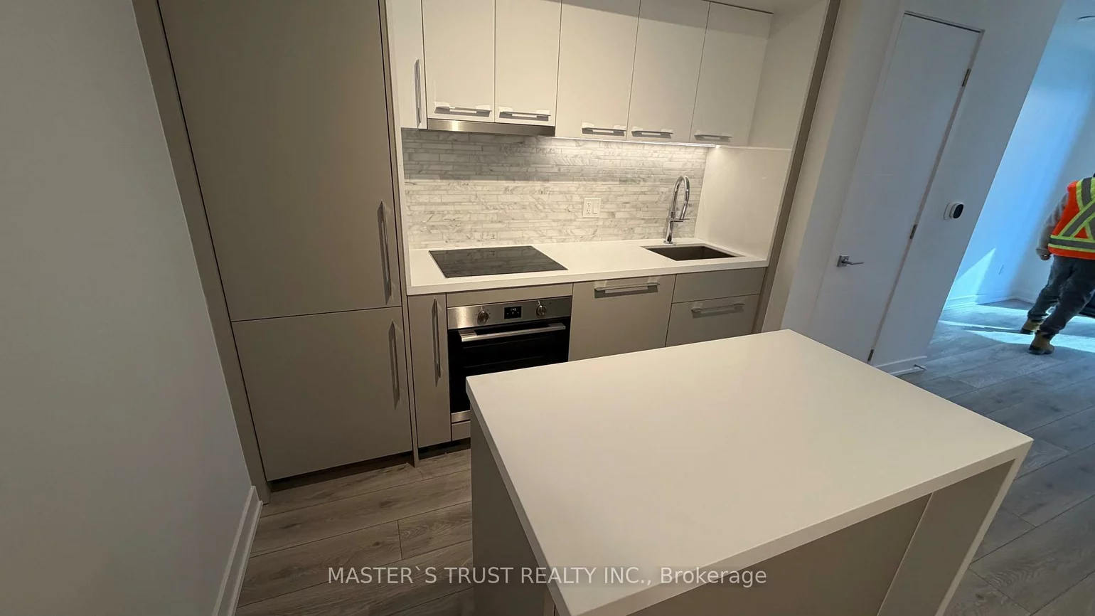 29, Green Trail, Bayview Village, Toronto