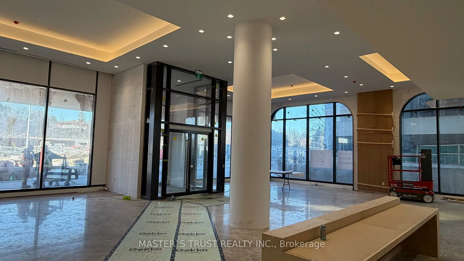 29, Green Trail, Bayview Village, Toronto