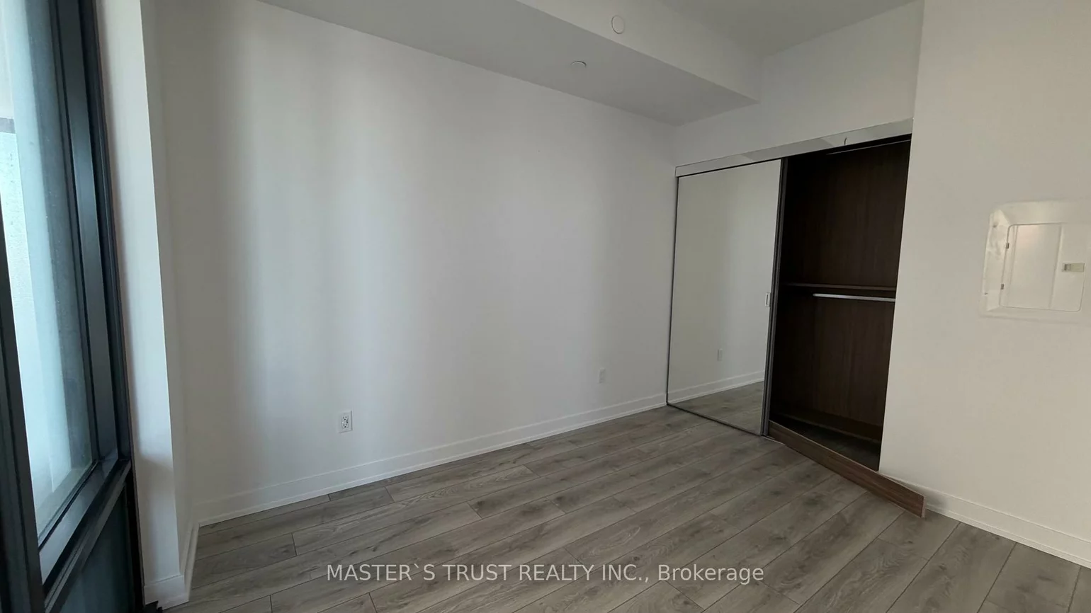 29, Green Trail, Bayview Village, Toronto