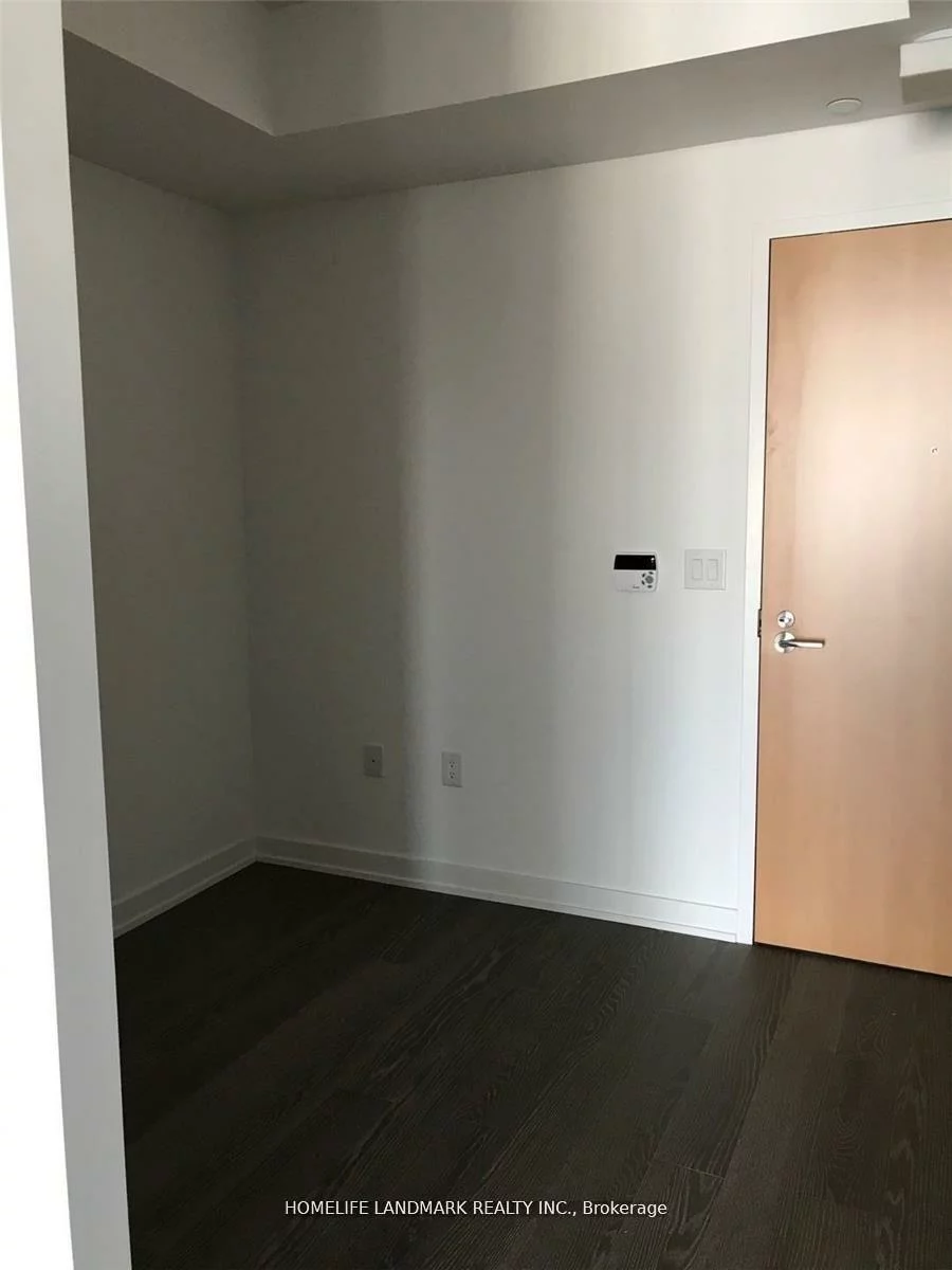 11, Wellesley, Bay Street Corridor, Toronto