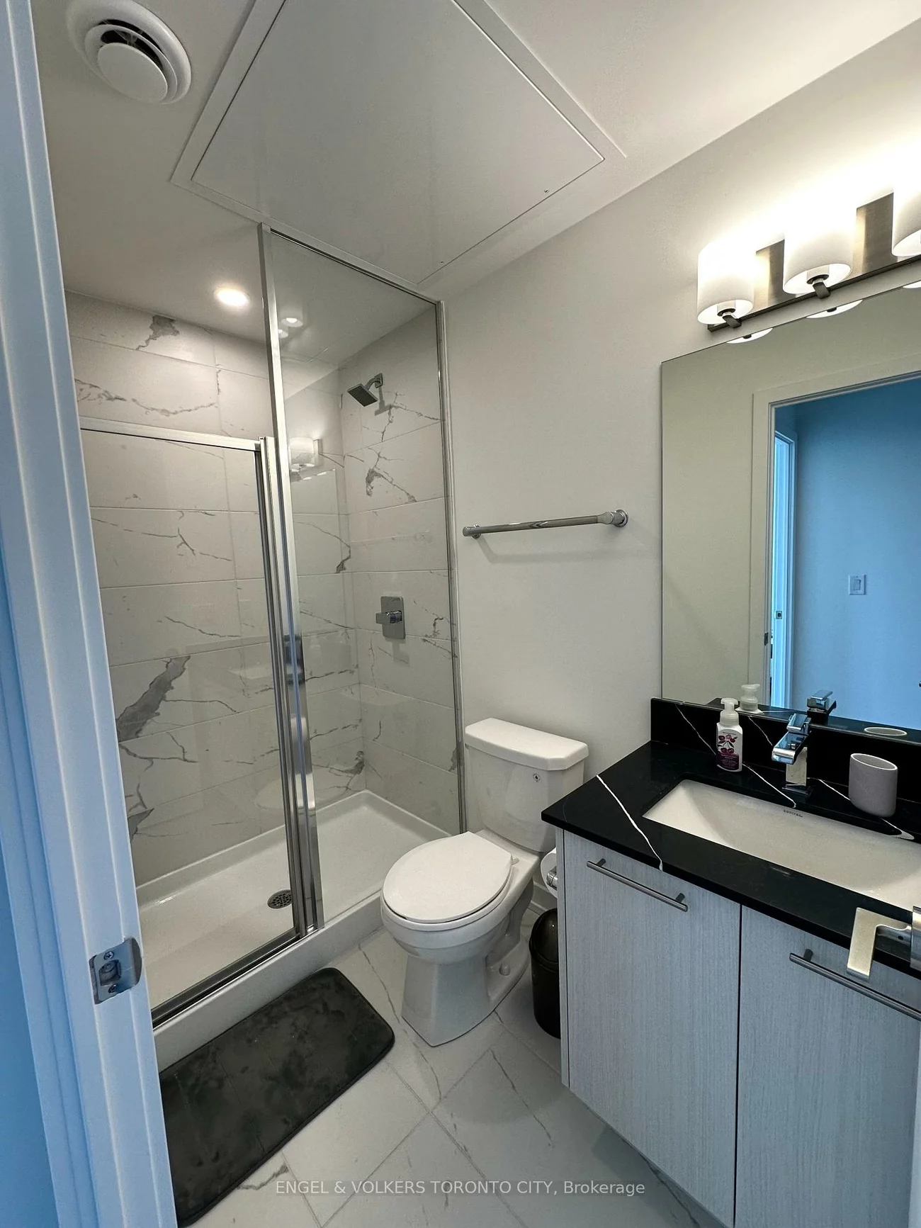 851, Sheppard W, Clanton Park, Toronto