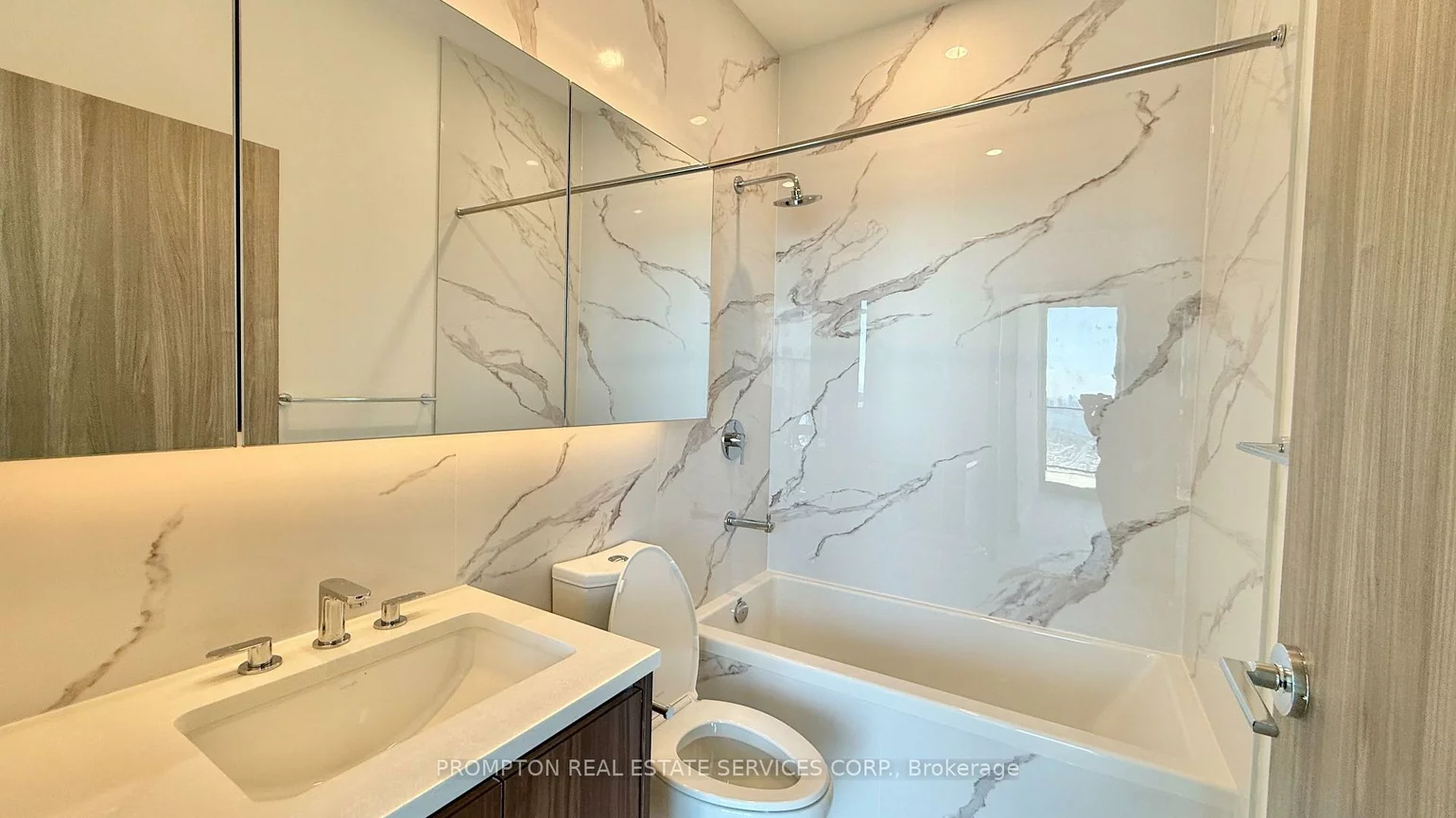 3, Concord Cityplace, Waterfront Communities C1, Toronto