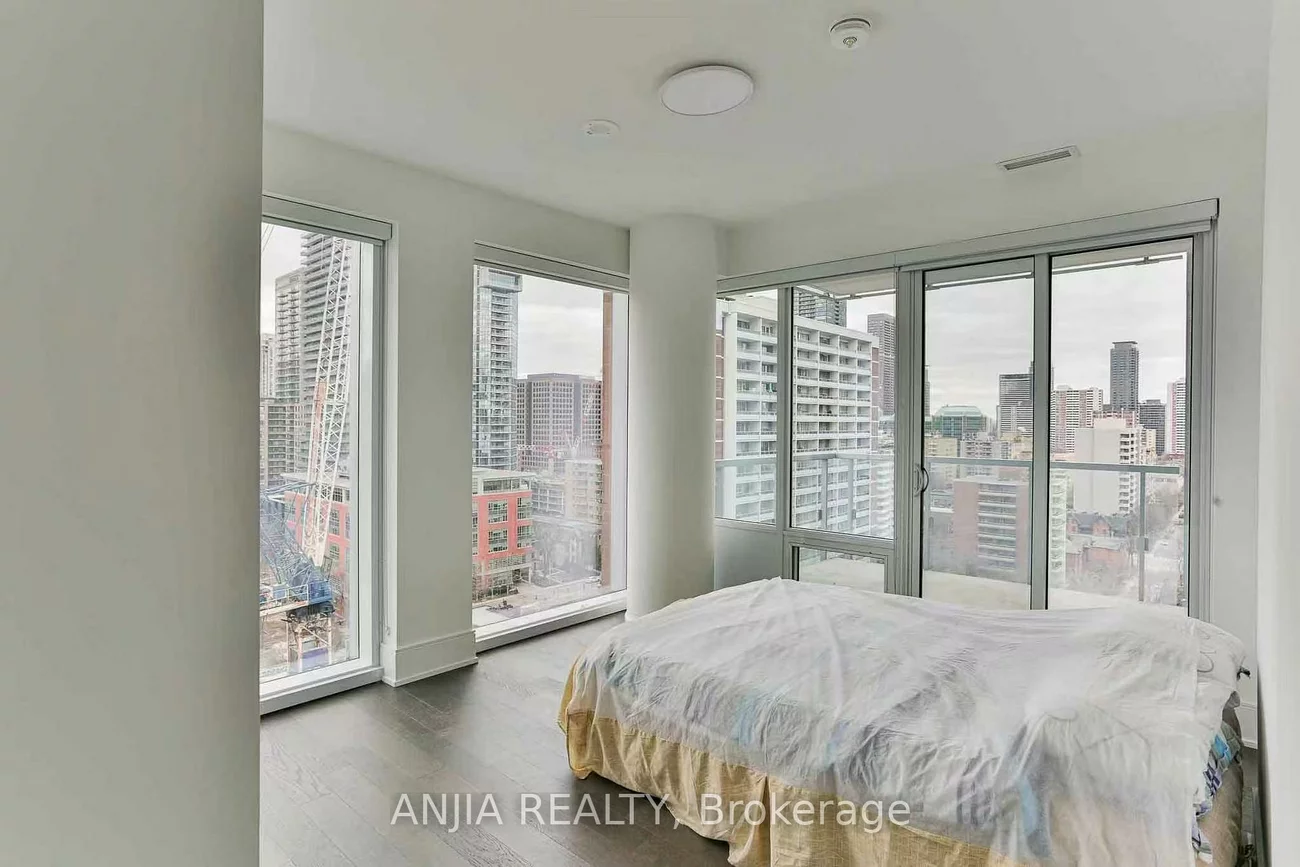 1, Gloucester, Church-Yonge Corridor, Toronto