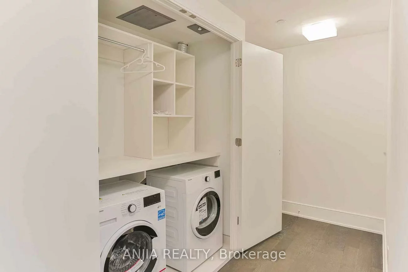 1, Gloucester, Church-Yonge Corridor, Toronto