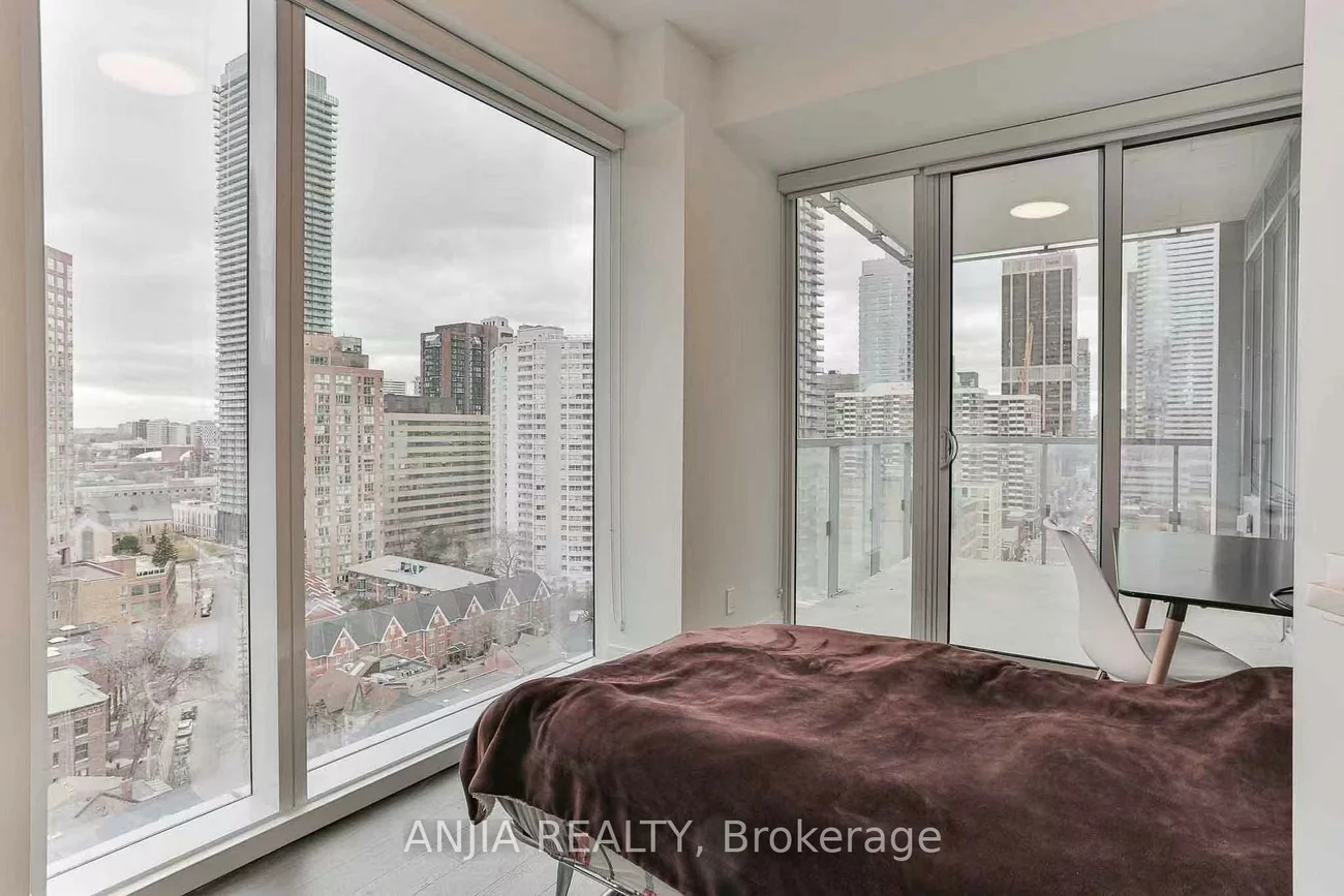 1, Gloucester, Church-Yonge Corridor, Toronto