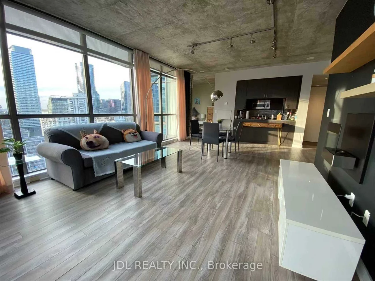 285, Mutual, Church-Yonge Corridor, Toronto