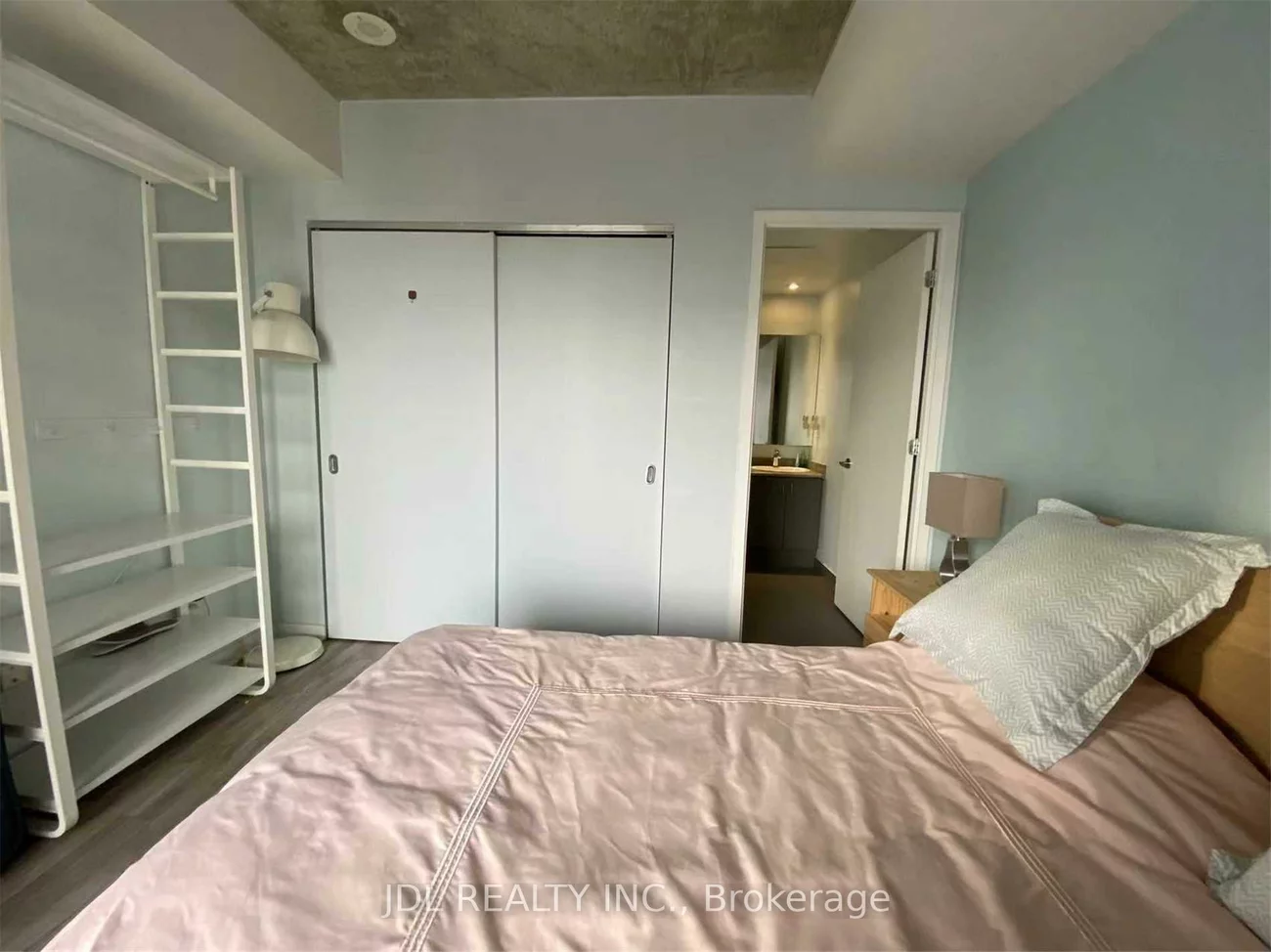 285, Mutual, Church-Yonge Corridor, Toronto