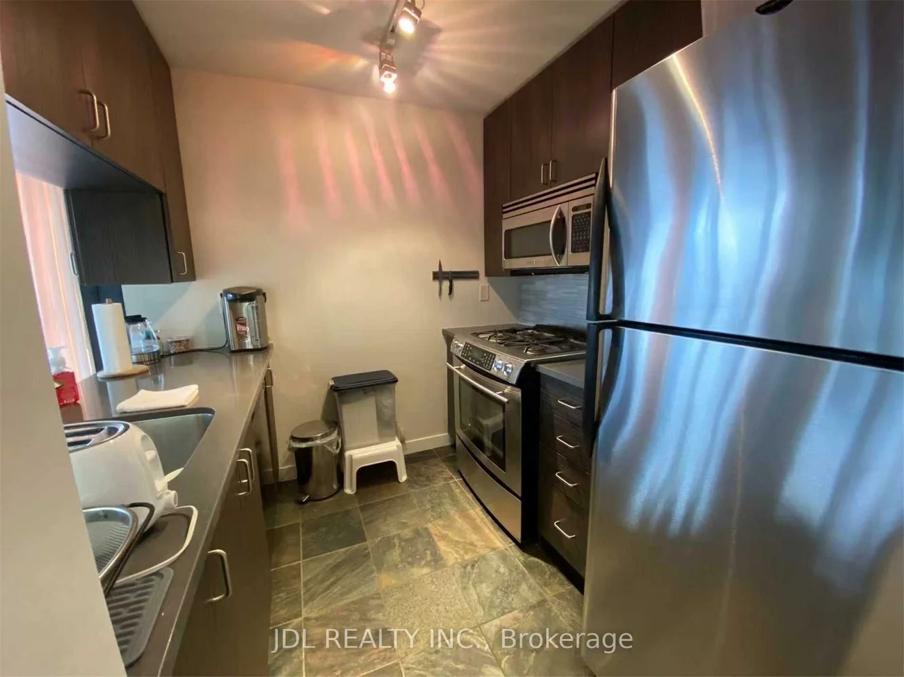 285, Mutual, Church-Yonge Corridor, Toronto