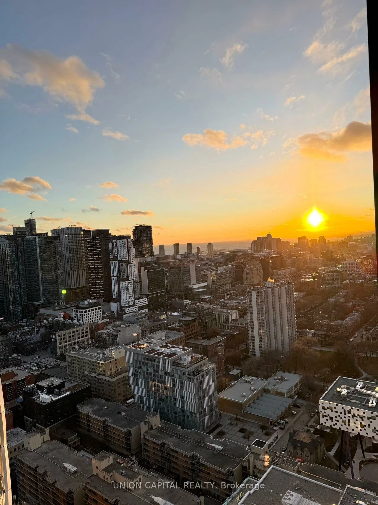 238, Simcoe, Kensington-Chinatown, Toronto