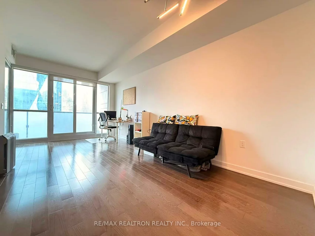 1, The Esplanade, Waterfront Communities C8, Toronto