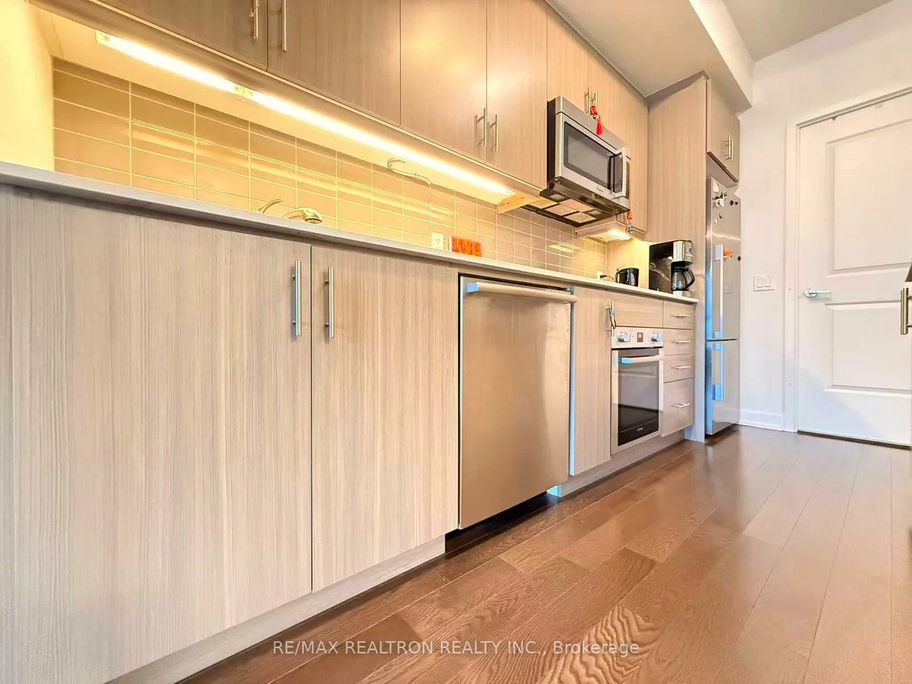 1, The Esplanade, Waterfront Communities C8, Toronto