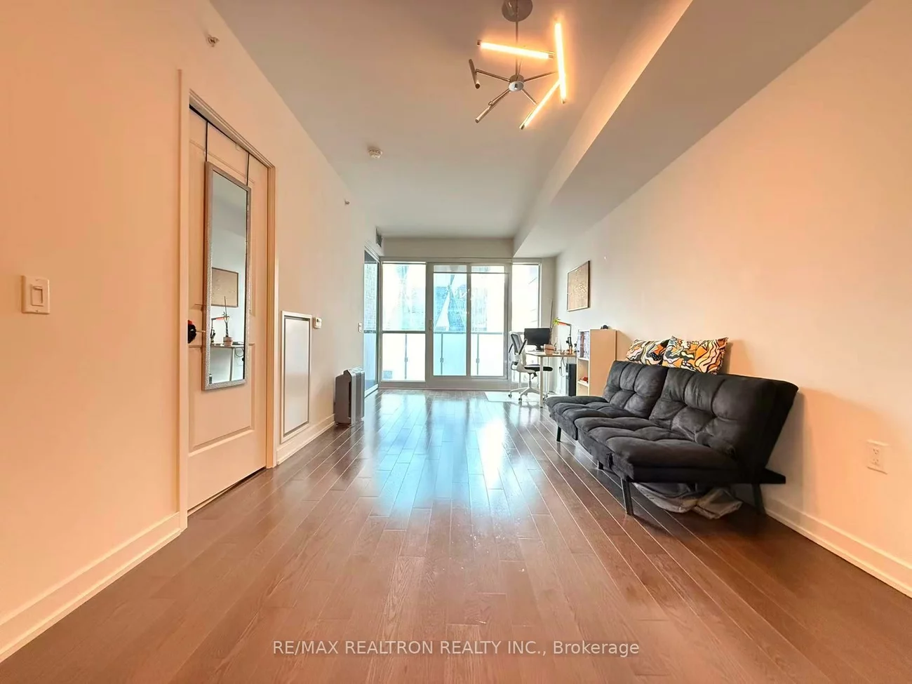 1, The Esplanade, Waterfront Communities C8, Toronto