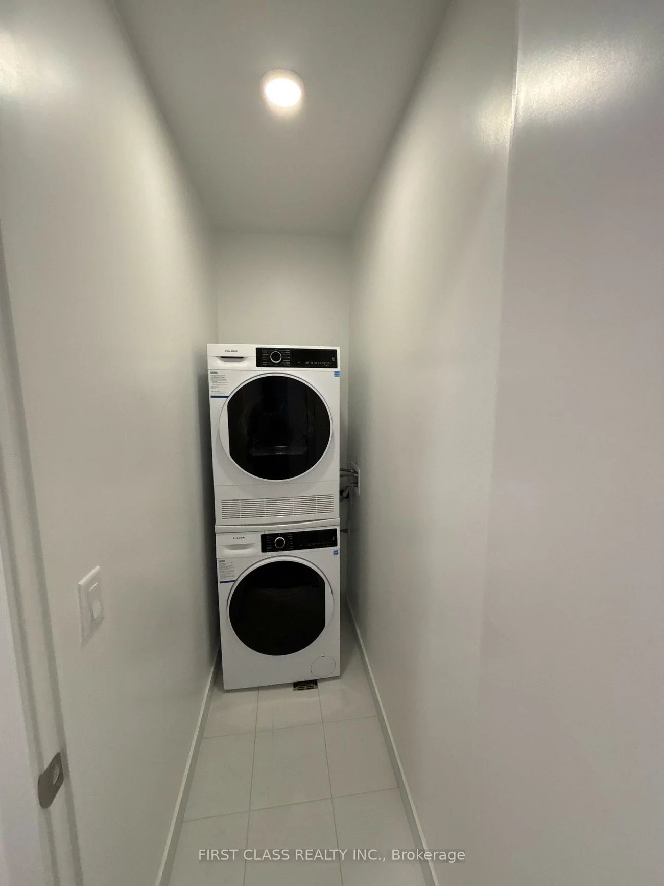 180, Front, Moss Park, Toronto