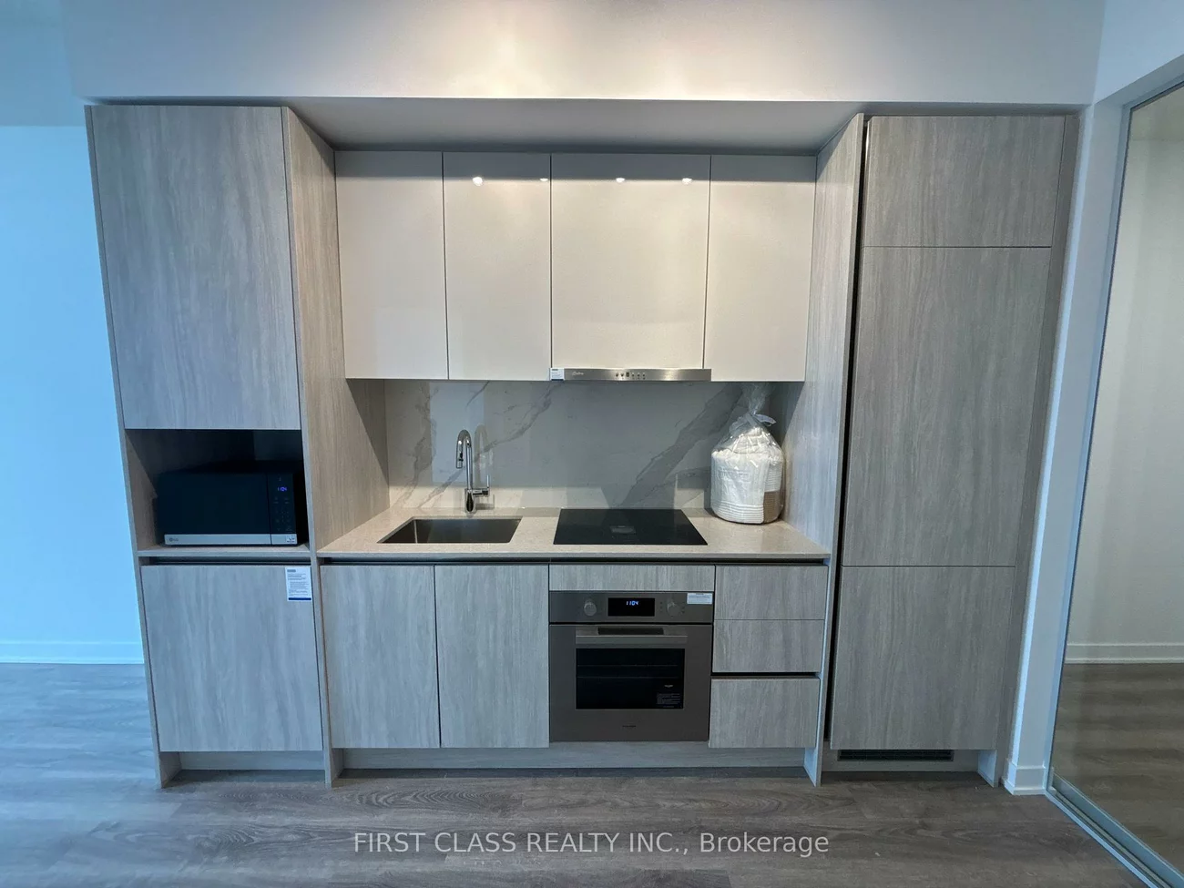 180, Front, Moss Park, Toronto