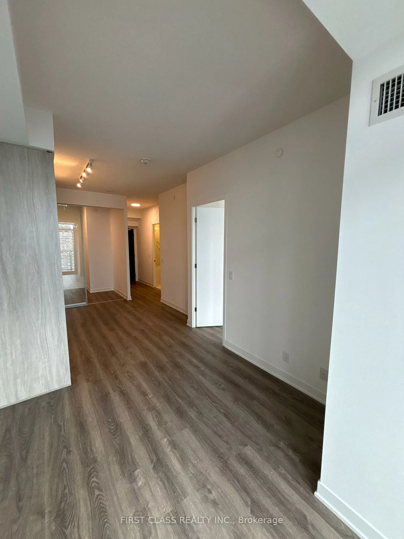 180, Front, Moss Park, Toronto