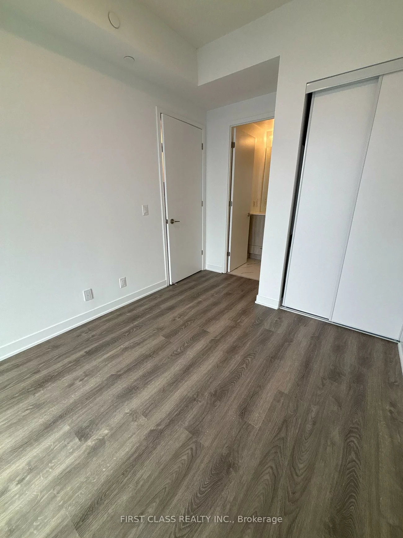 180, Front, Moss Park, Toronto