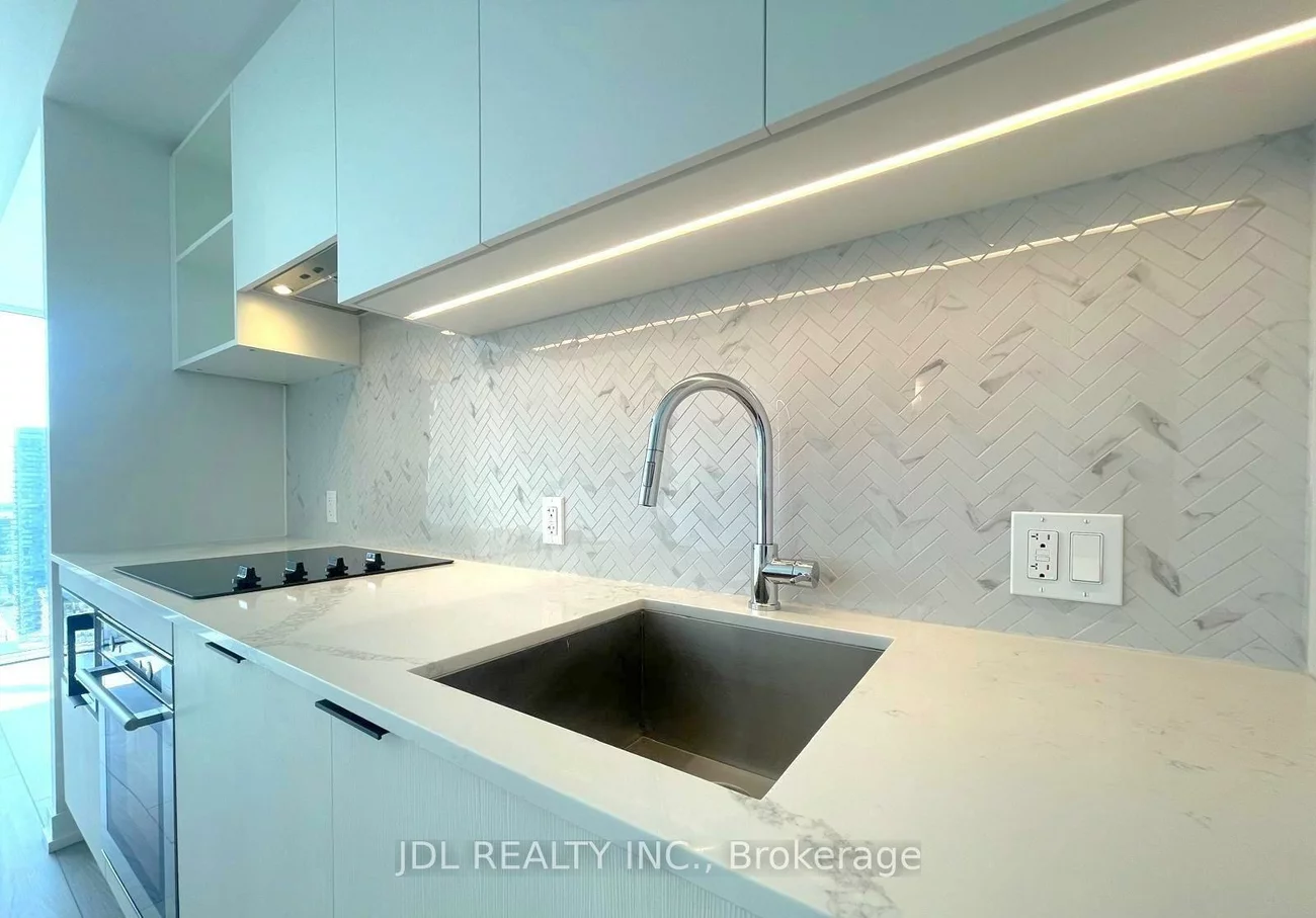 82, Dalhousie, Church-Yonge Corridor, Toronto