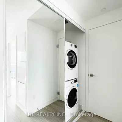 82, Dalhousie, Church-Yonge Corridor, Toronto