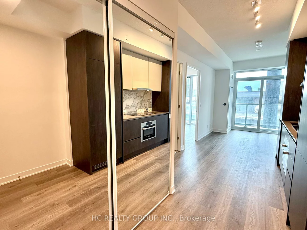 180, Front, Moss Park, Toronto