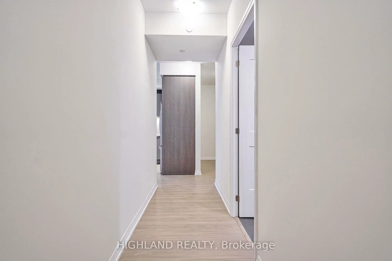 50, Dunfield, Mount Pleasant West, Toronto