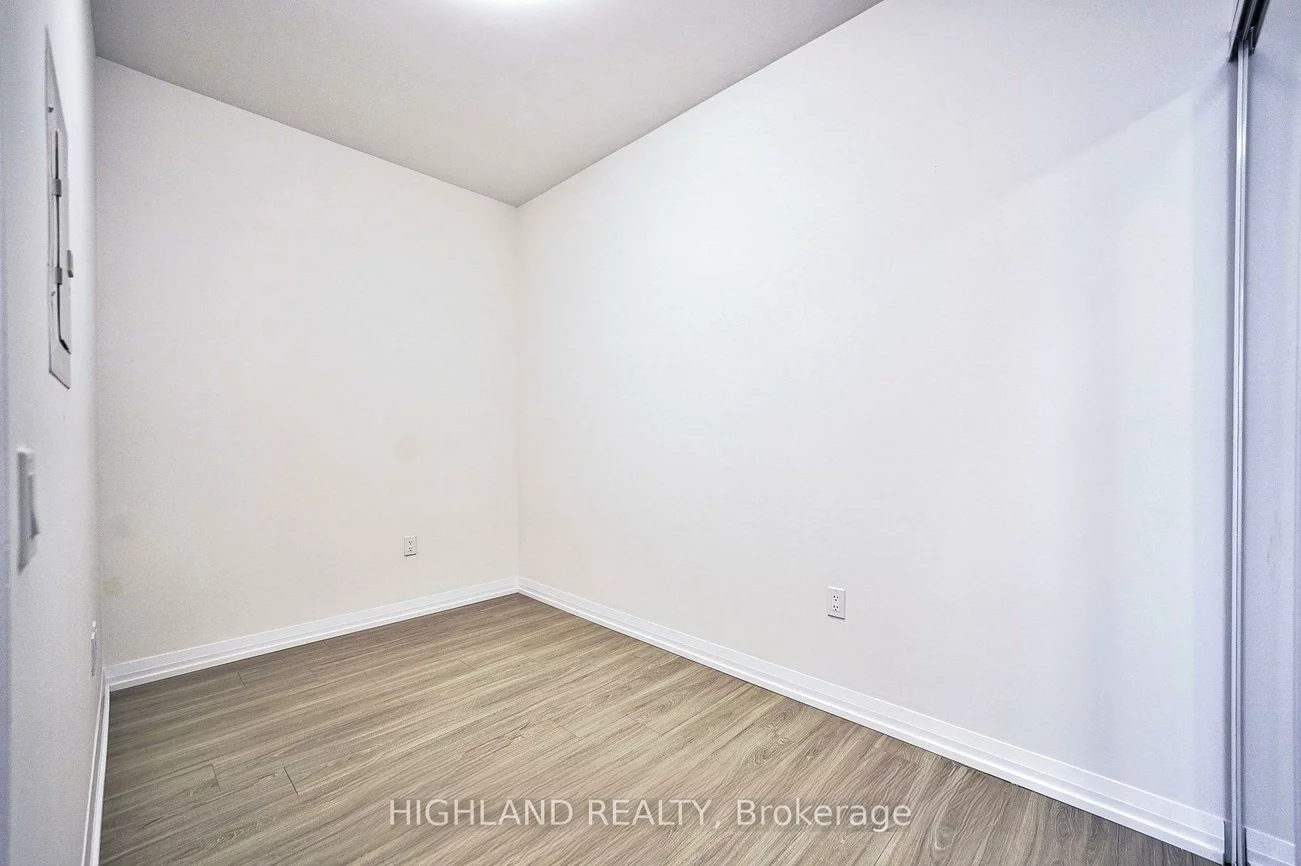 50, Dunfield, Mount Pleasant West, Toronto