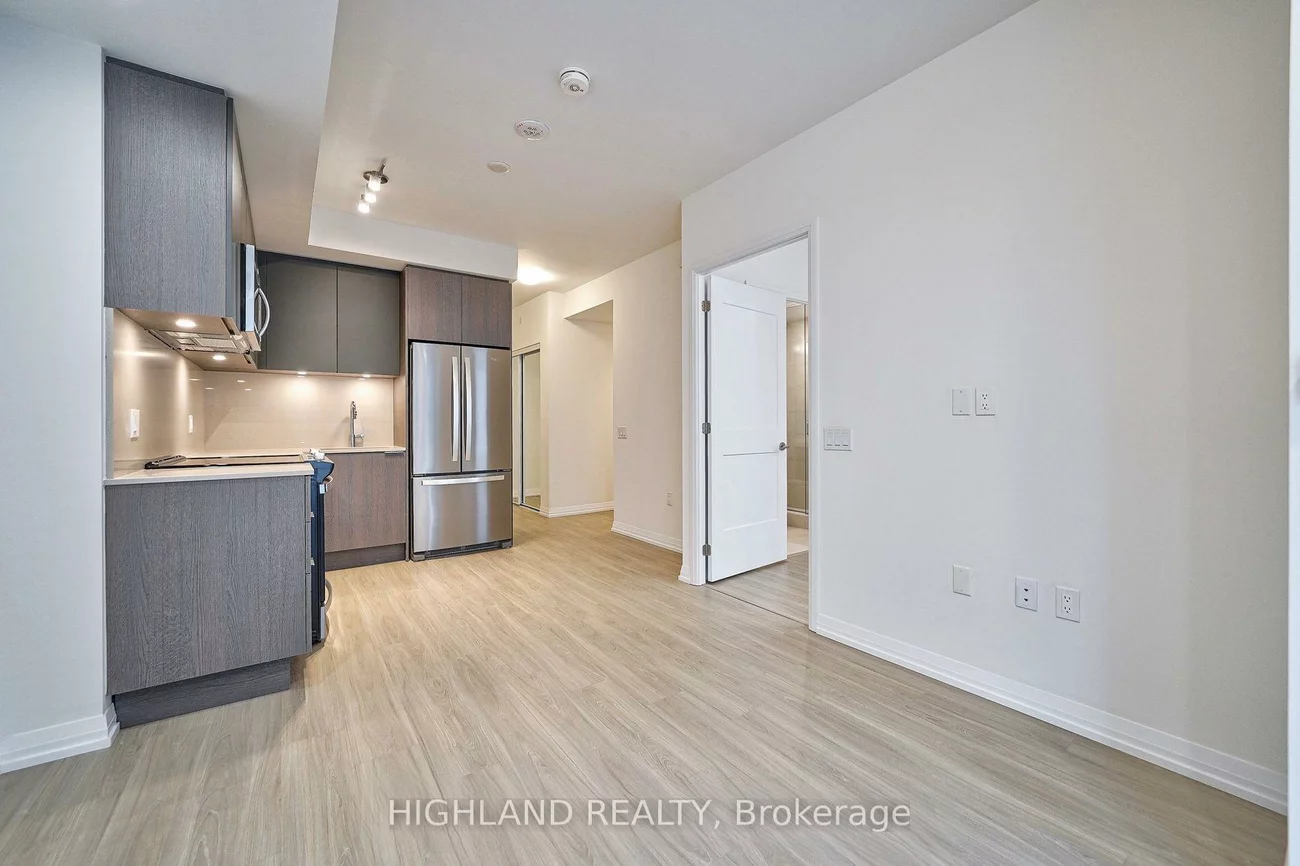 50, Dunfield, Mount Pleasant West, Toronto