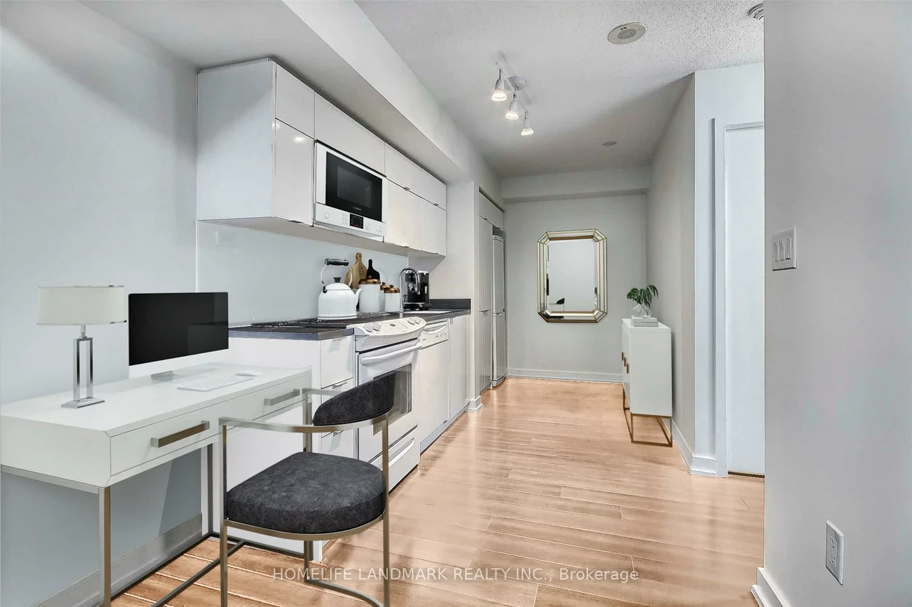 151, Dan Leckie, Waterfront Communities C1, Toronto