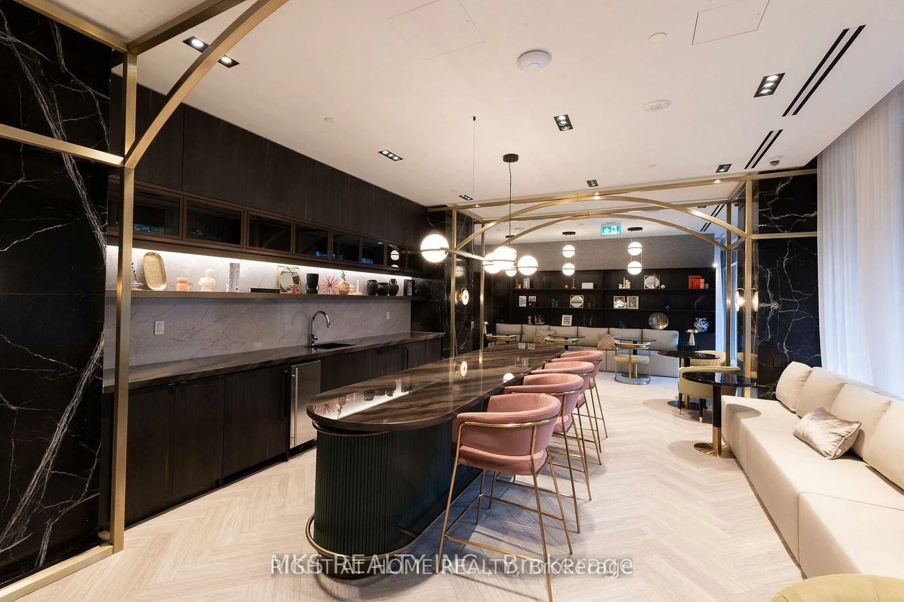 771, Yonge, Annex, Toronto