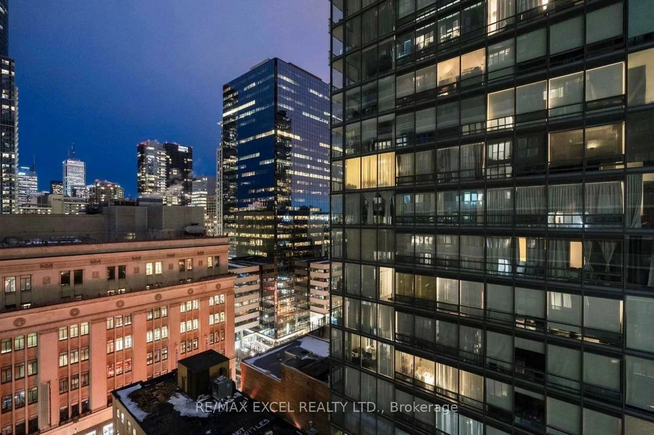 7, Grenville, Bay Street Corridor, Toronto