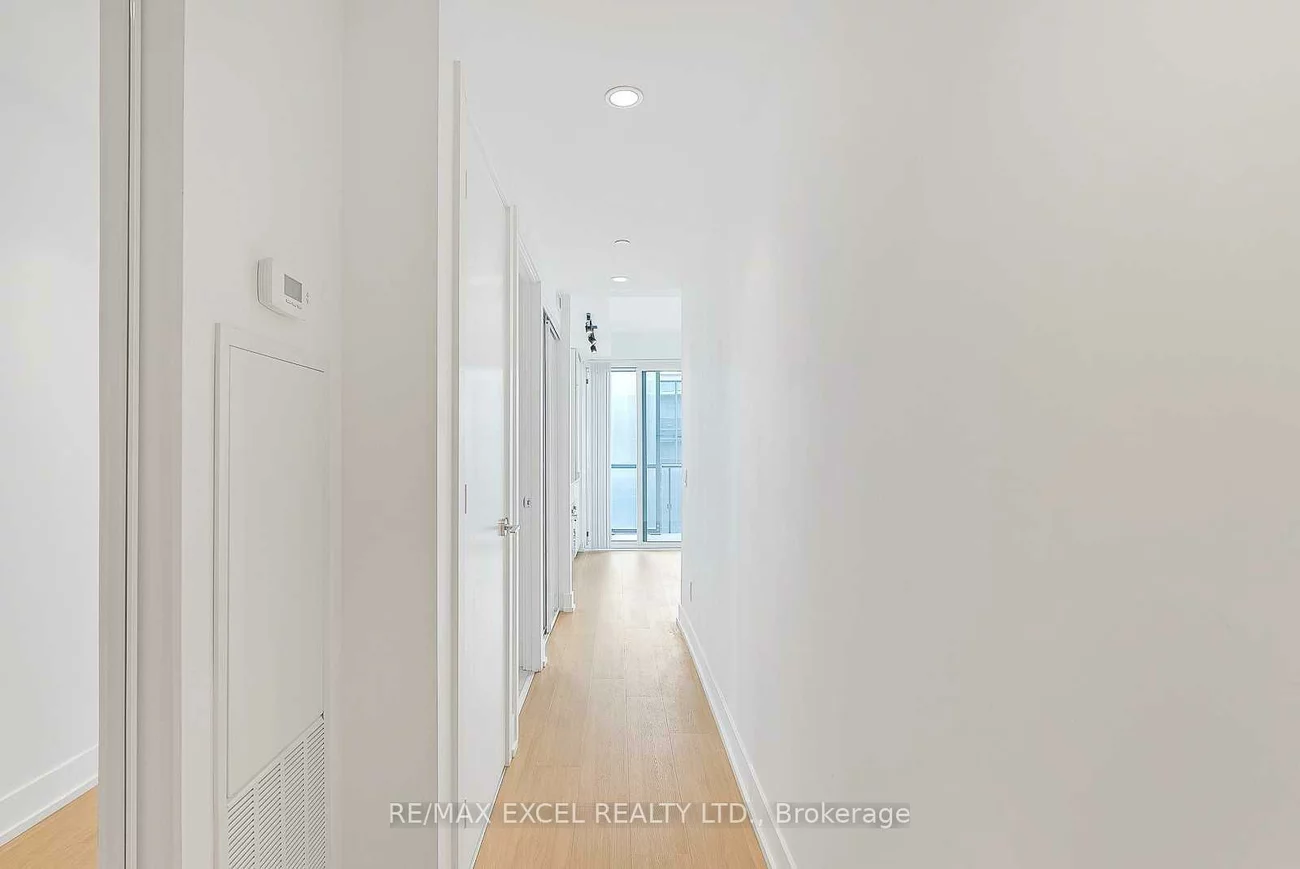 7, Grenville, Bay Street Corridor, Toronto