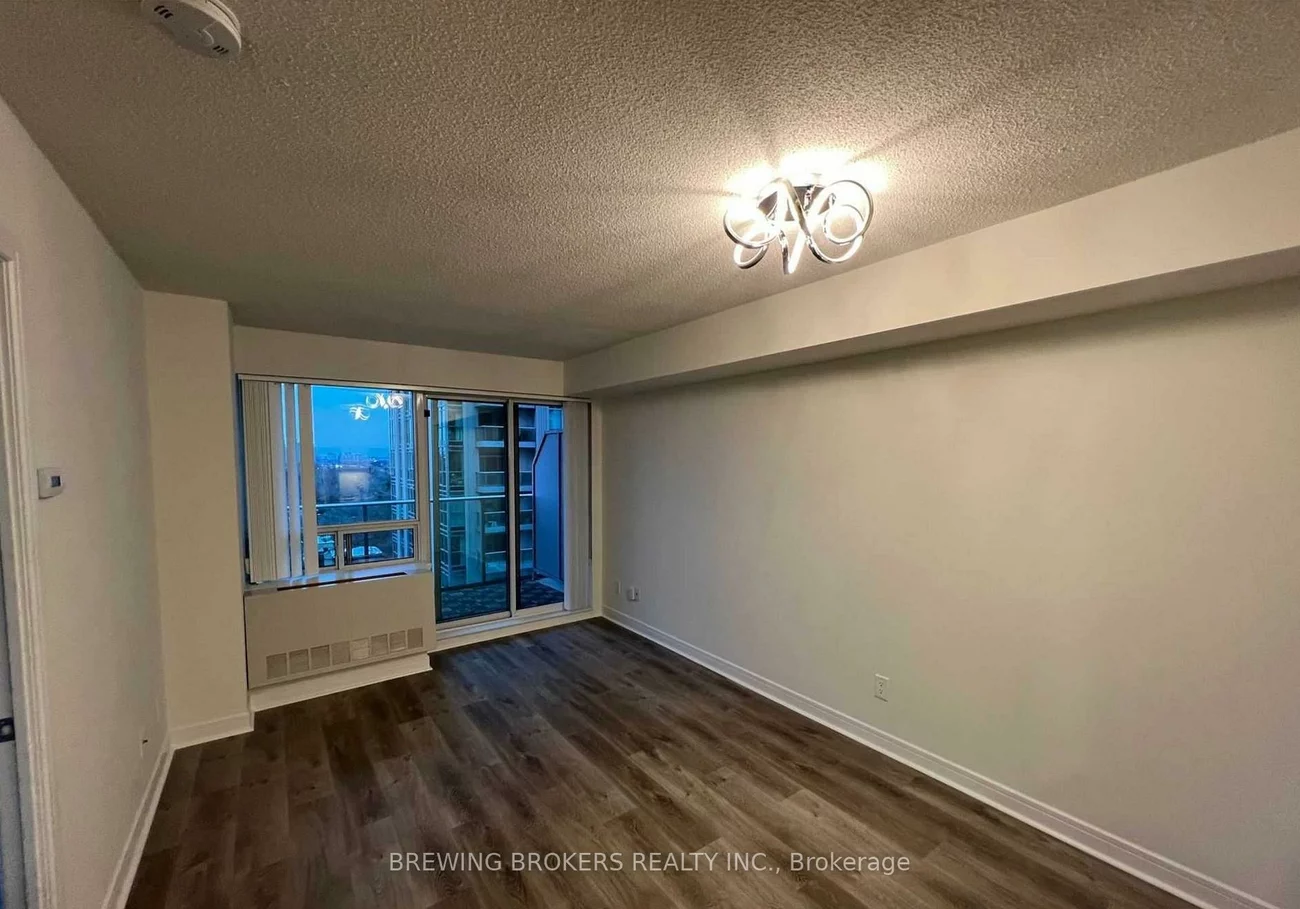 35, Bales, Willowdale East, Toronto