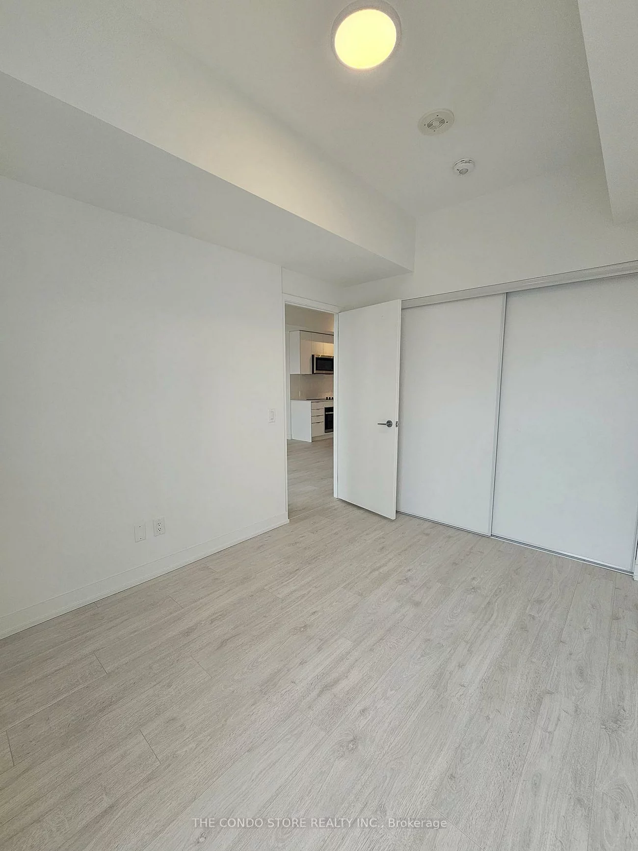 181, Sheppard, Willowdale East, Toronto