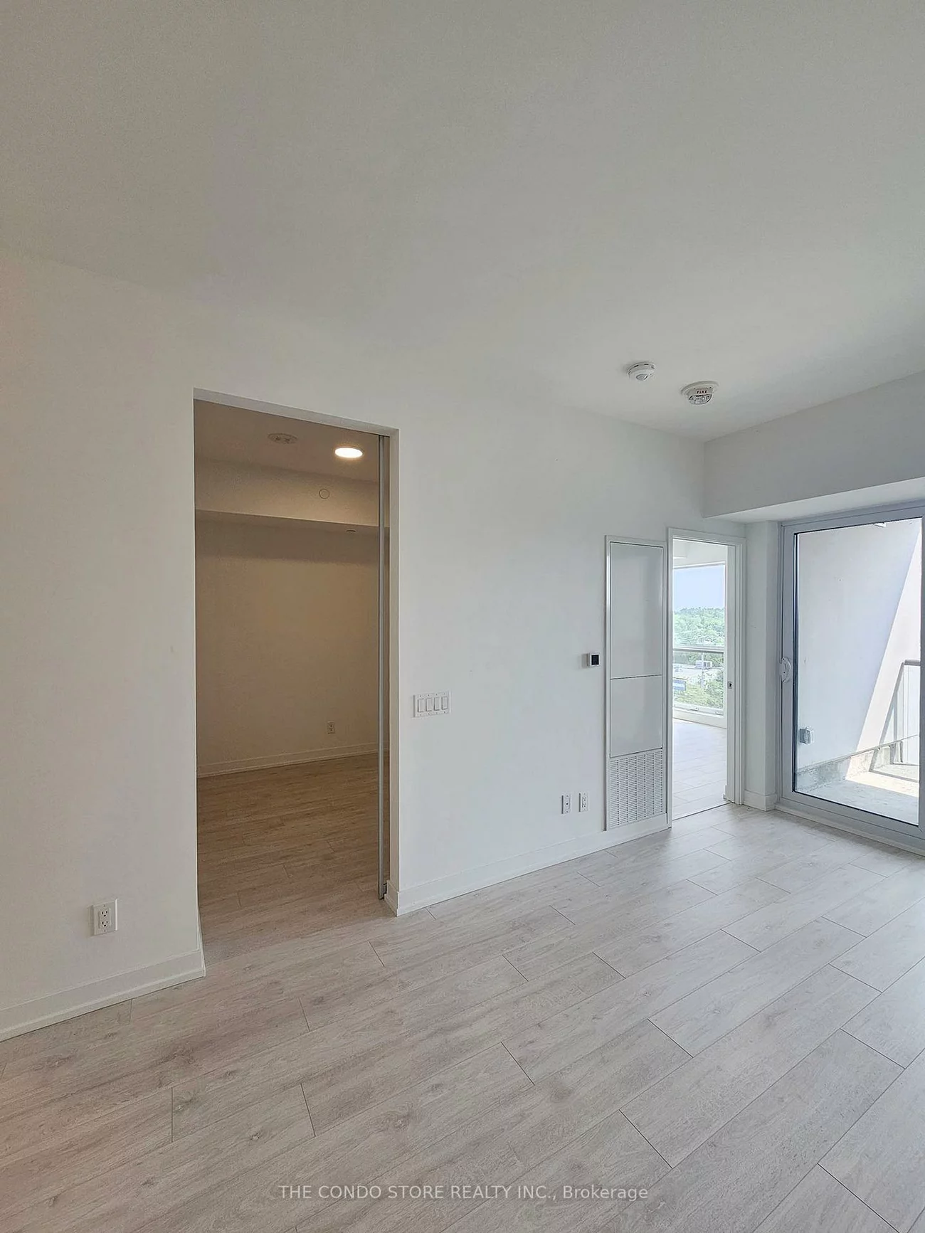 181, Sheppard, Willowdale East, Toronto