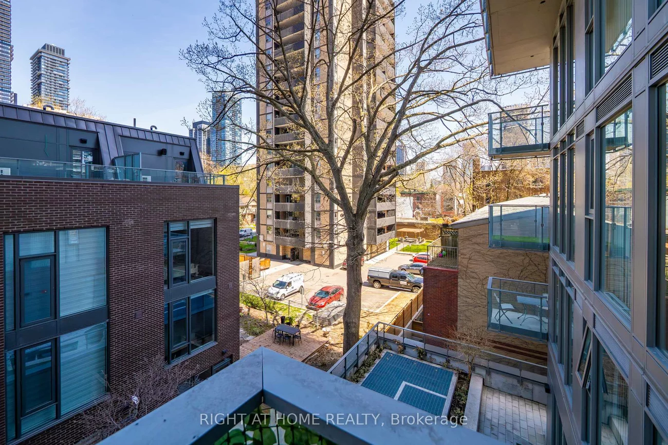 50, Wellesley, Church-Yonge Corridor, Toronto