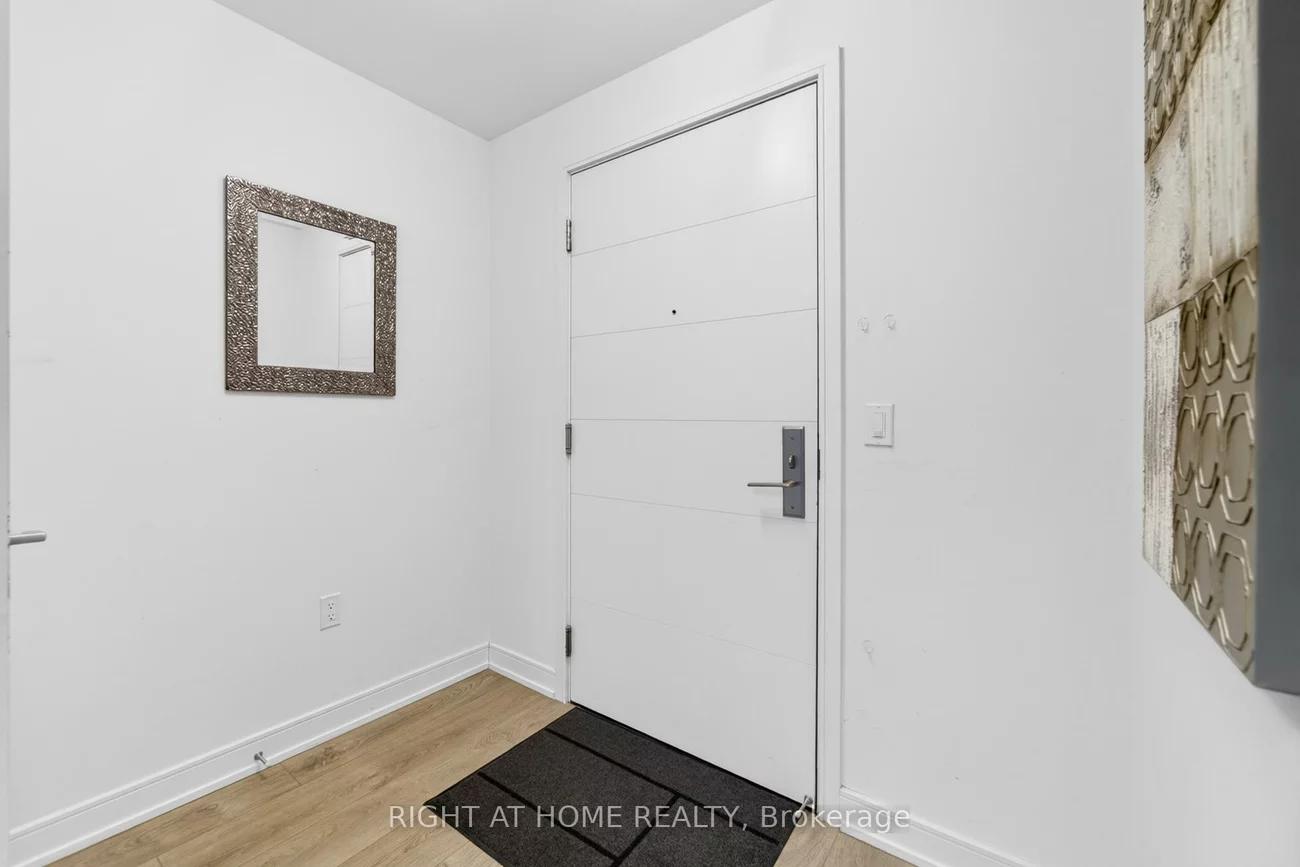 50, Wellesley, Church-Yonge Corridor, Toronto