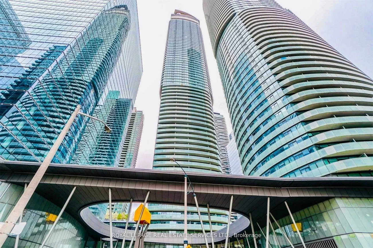 14, York, Waterfront Communities C1, Toronto