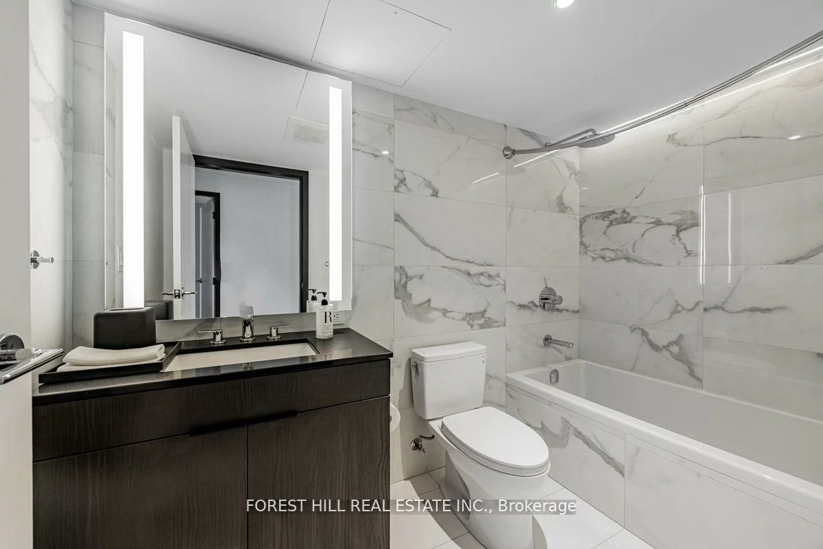 2, Avenue, Annex, Toronto