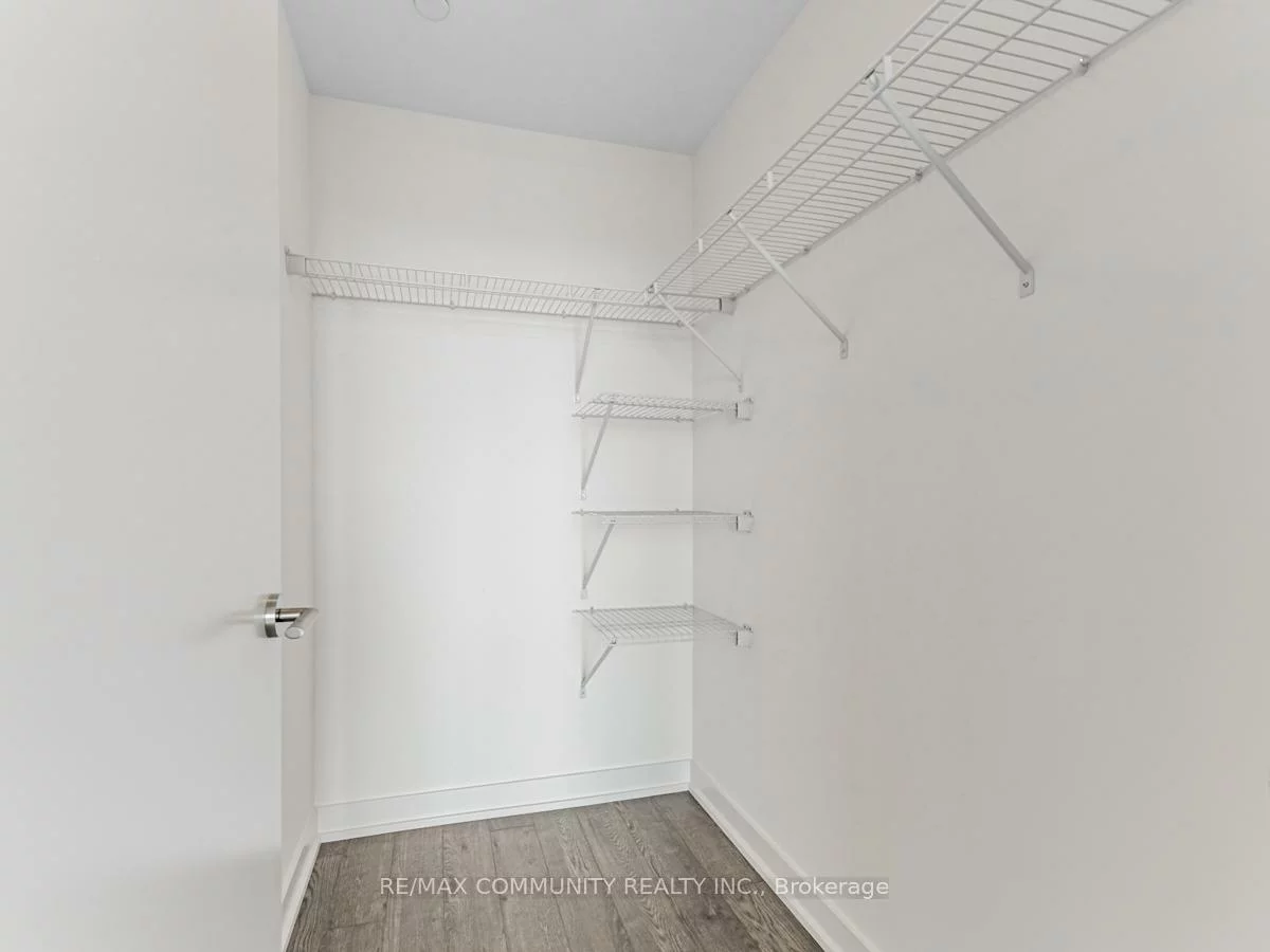 50, O'Neill, Banbury-Don Mills, Toronto