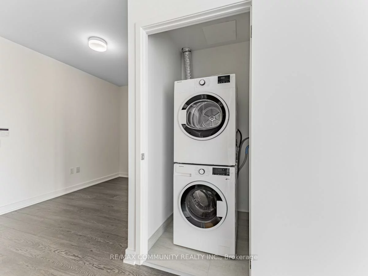 50, O'Neill, Banbury-Don Mills, Toronto