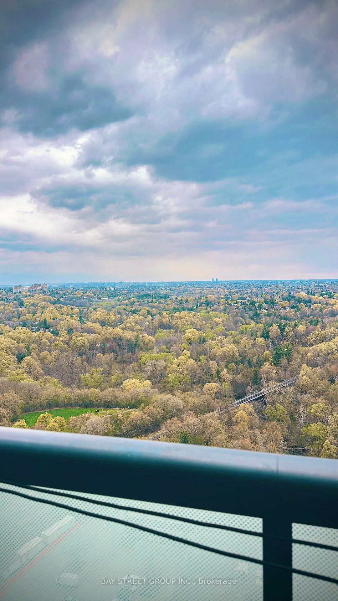 29, Green Trail, Bayview Village, Toronto