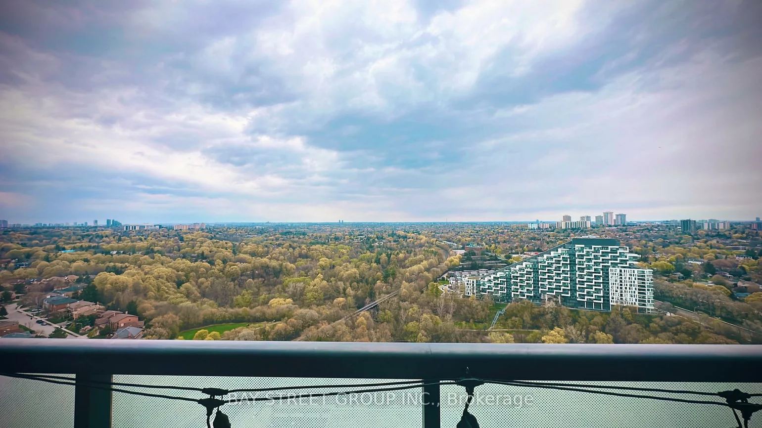 29, Green Trail, Bayview Village, Toronto