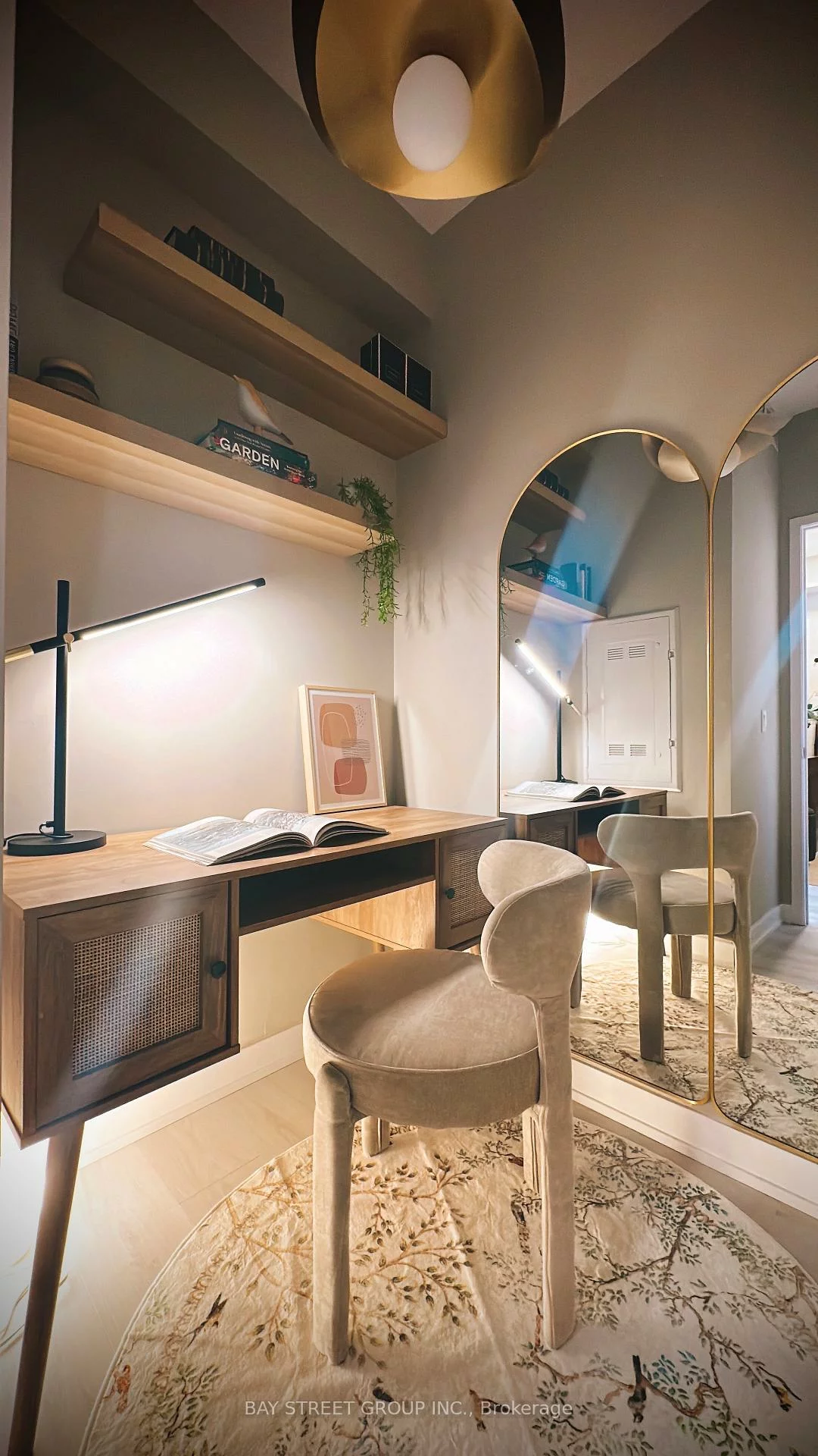 29, Green Trail, Bayview Village, Toronto
