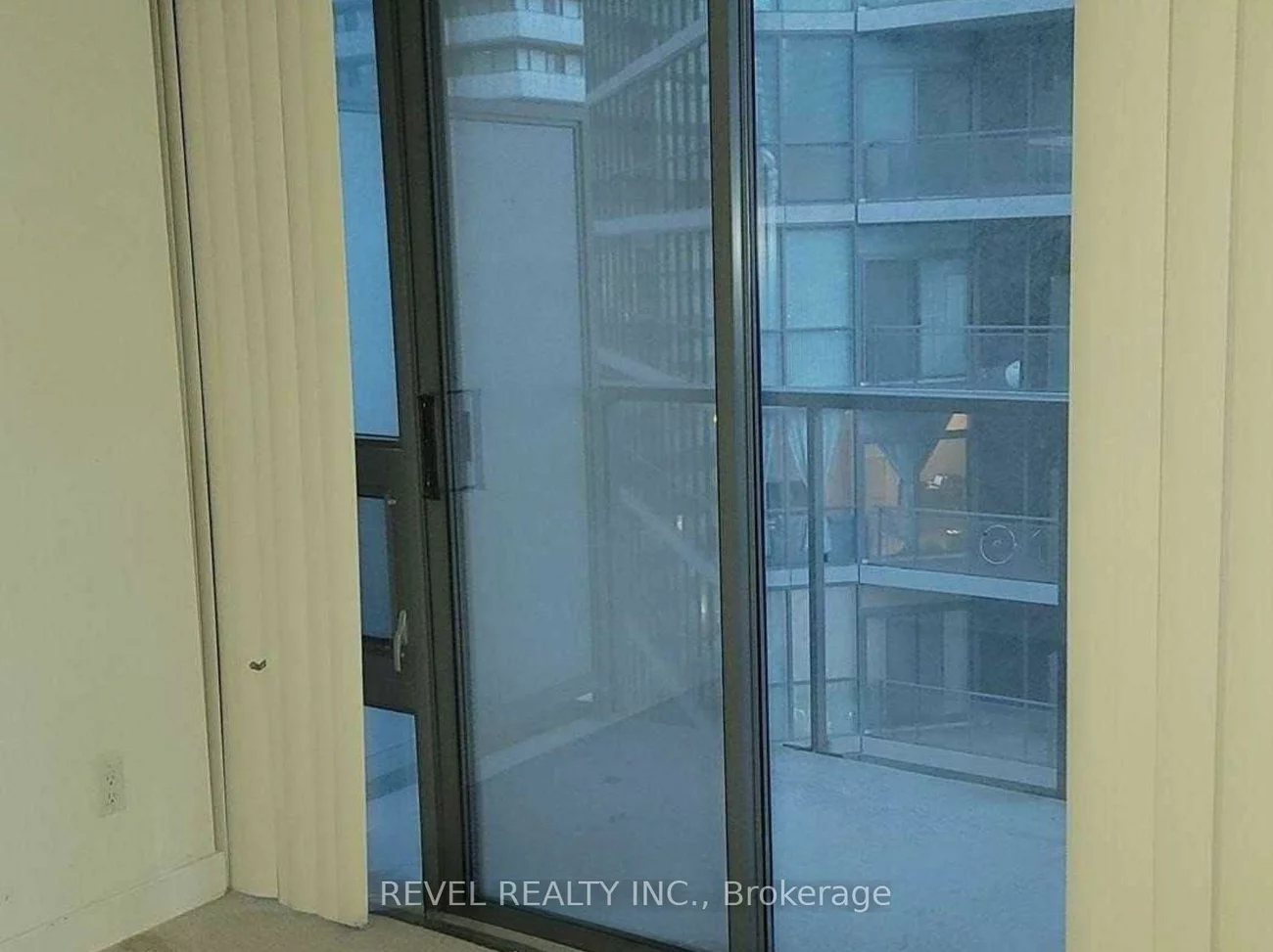 33, Charles, Church-Yonge Corridor, Toronto