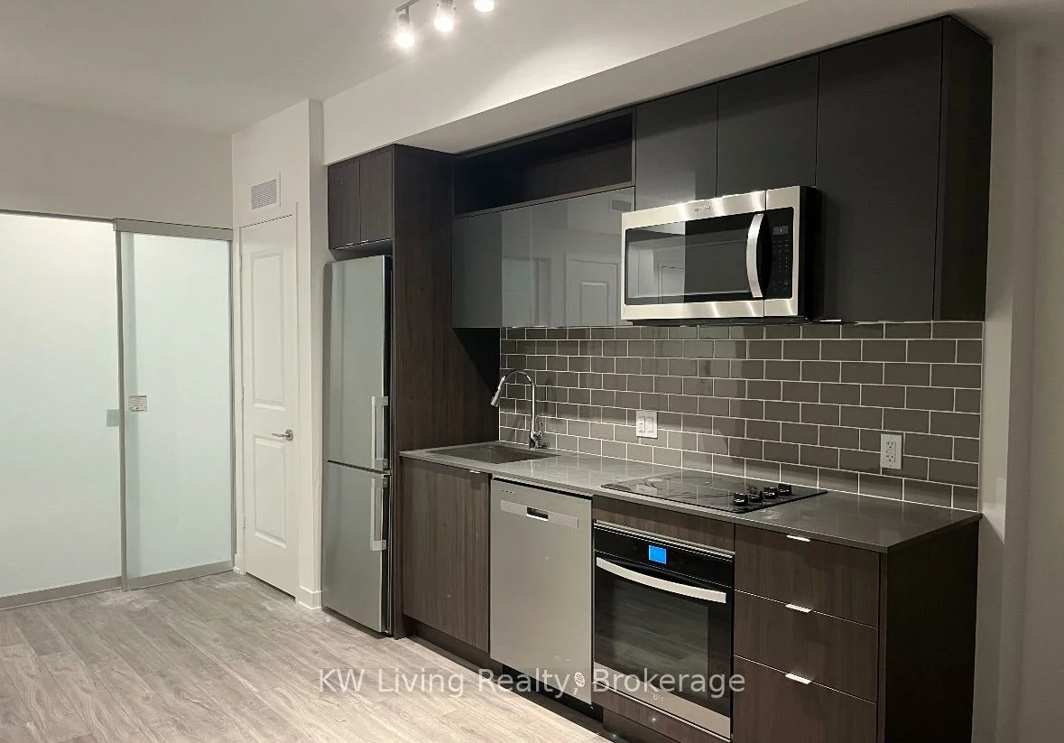 100, Dalhousie, Church-Yonge Corridor, Toronto